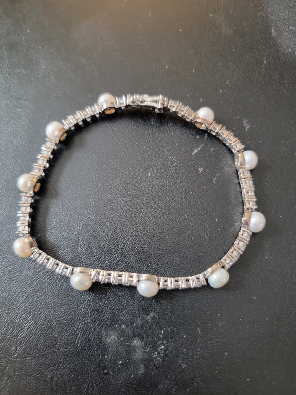 Classic White Pearl and Silver Bracelet